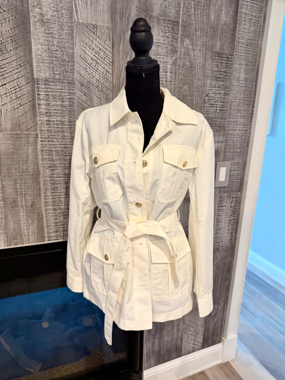 Tommy Hilfiger Water Resistant NWT Cream Belted Safari Utility Jacket